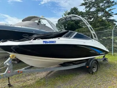 2016 Yamaha Marine AR190 The family-friendly watersports boat that broke the mould on traditional 19...