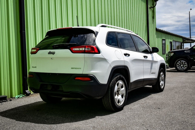 2017 Jeep Cherokee Sport • BLUETOOTH • HANDS FREE • R-V CAM in Cars & Trucks in Cornwall - Image 3