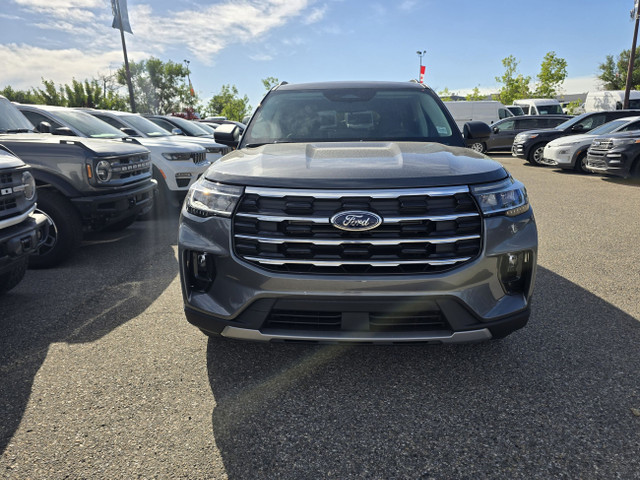 2025 Ford Explorer ACTIVE | COMFORT PKG | PANO ROOF | REMOTE STA in Cars & Trucks in Calgary - Image 2