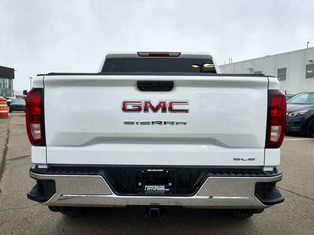 2023 GMC Sierra 1500 SLE | 4WD | BACKUP CAM | ADAPTIVE CRUISE in Cars & Trucks in Edmonton - Image 4