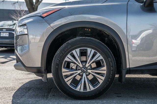 2022 Nissan Rogue SV in Cars & Trucks in City of Montréal - Image 4