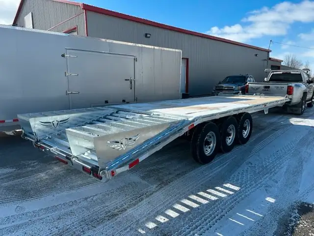 8.5 x 25' Tri-axle 21000 Lb GVRW, Galvanized Frame, 5 Year War. in Cargo & Utility Trailers in Mississauga / Peel Region - Image 5