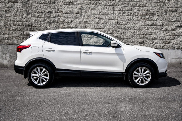 2019 Nissan Qashqai S • SUNROOF • HEATED SEATS • CP/AA • LOW MIL in Cars & Trucks in Cornwall - Image 2