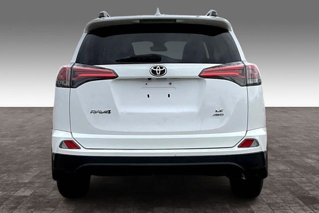 2018 Toyota Rav4 AWD LE *HAIL SPECIAL* in Cars & Trucks in Edmonton - Image 4