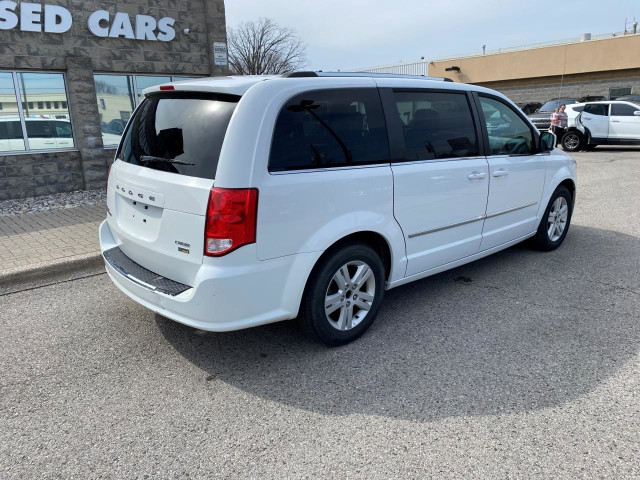 2016 Dodge Grand Caravan Crew in Cars & Trucks in Sarnia - Image 3