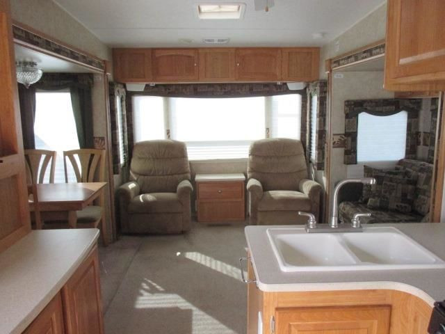2019 Cruiser Aire 30 MD Fifth Wheel in Travel Trailers & Campers in Lanaudière - Image 4