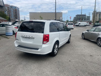 Gorgeous Dodge Grand Caravan 2015. SXT Premium plus . No accidents, One owner ,Leather seats, Backup... (image 5)