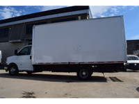 Camera de recul, BOITE 16 PIEDS, Moteur 6.0L V8. SUPERBE CONDITION, BAS KM. ** 122,000km certifié!!... (image 4)