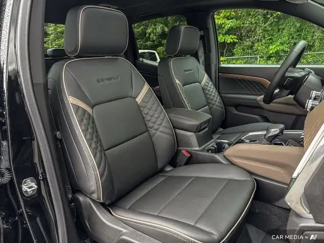2025 GMC Canyon Denali in Cars & Trucks in Cowichan Valley / Duncan - Image 30