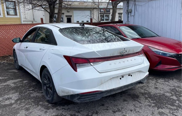 2021 HYUNDAI ELANTRA * ONE OWNER * PREFERRED IVT W/SUN & TECH SE in Cars & Trucks in Barrie - Image 3