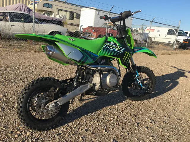 2024 BRAND NEW RFZ 110 DIRT BIKE / SPECIAL CLEARANCE PRICE - in Other in Brandon - Image 3