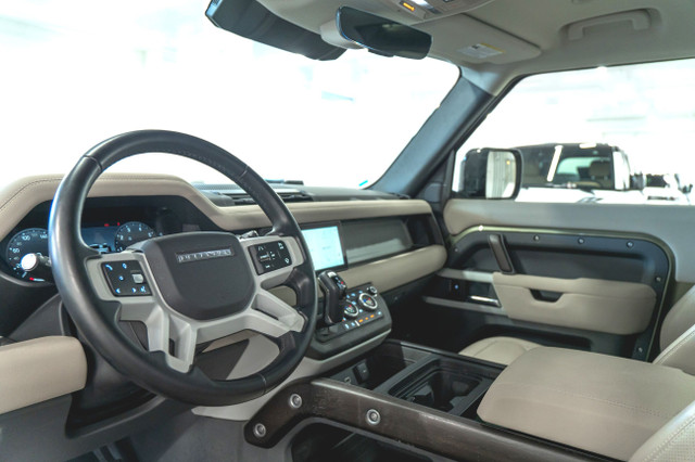 2023 Land Rover Defender 90 S AWD *SUSPENSION D'AIR, CARPLAY, CL in Cars & Trucks in Laval / North Shore - Image 2