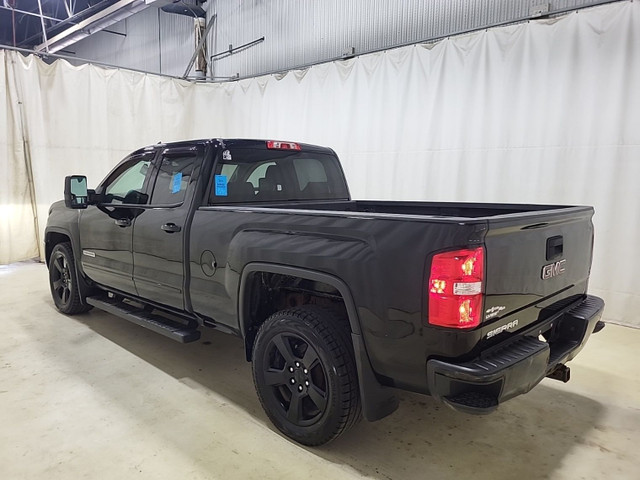 2018 GMC Sierra 1500 4WD Double Cab 143.5" | 5.3L in Cars & Trucks in City of Toronto - Image 4
