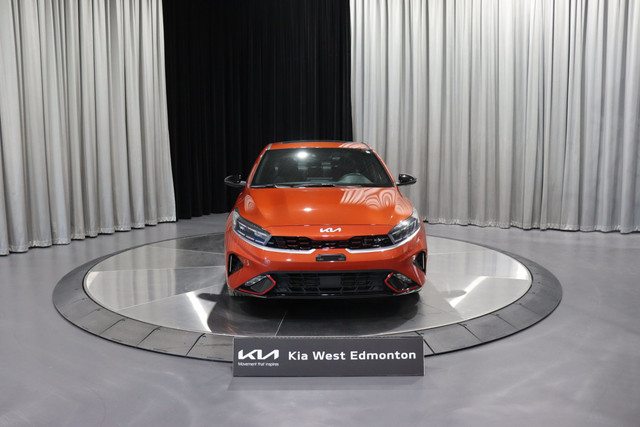 2023 Kia Forte GT Limited 1.6L TURBO / Heated/Cooled Leather... in Cars & Trucks in Edmonton - Image 2