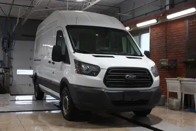 2016 FORD TRASNSIT T250 HIGH ROOF CARGO. AUTOMATIQUE 190000KM AIR CLIMATISE VITRES ELECTRIQUE RADIO...