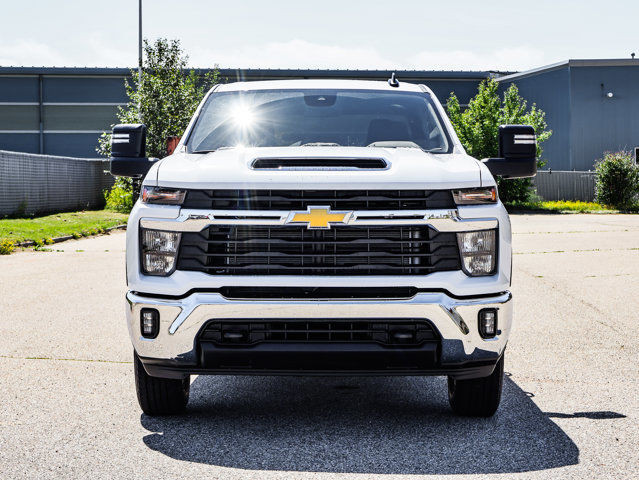 2025 Chevrolet Silverado 2500HD LT in Cars & Trucks in Strathcona County - Image 3