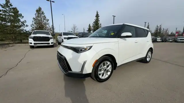 2023 Kia Soul EX | Heated Seats | Apple CarPlay in Cars & Trucks in Edmonton - Image 8