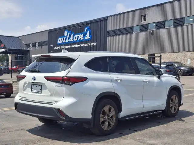 2023 Toyota Highlander Hybrid XLE Bronze Edition | Adaptive in Cars & Trucks in Guelph - Image 7
