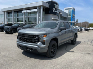 2025 Chevrolet Silverado 1500 Custom Crew Cab Short Box 4-Wheel Drive Custom