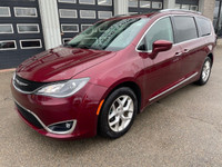 2018 Chrysler Pacifica Touring-L Plus with Leather, Pano Sunroof, Touch Screen, Leather, and Rear DV... (image 1)