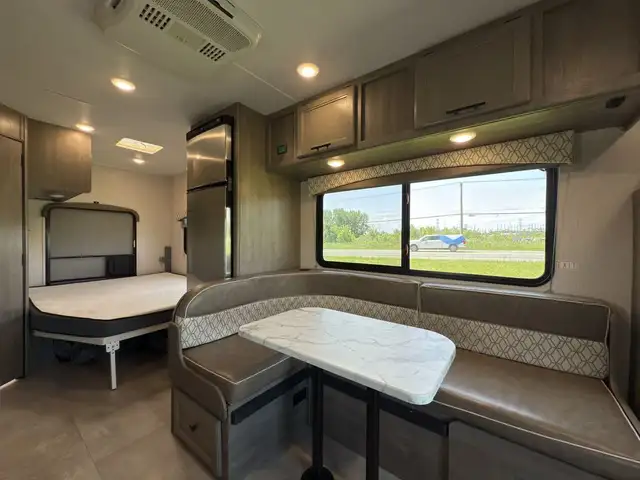 2021 Coachmen Freelander 22XG Motorisé classe C 2021 Coachmen Fr in RVs & Motorhomes in Lanaudière - Image 11