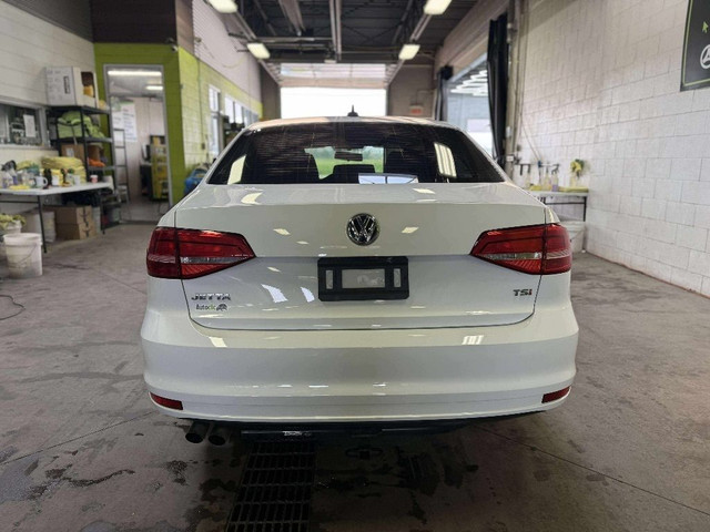 2015 Volkswagen Jetta Sedan Comfortline Toit Ouvrant in Cars & Trucks in Laval / North Shore - Image 4
