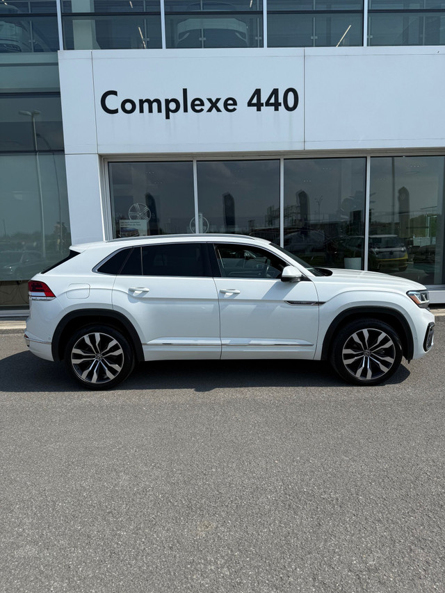 2021 Volkswagen Atlas Cross Sport Execline in Cars & Trucks in Laval / North Shore - Image 2
