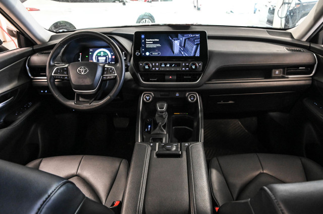 2024 Toyota GRAND HIGHLANDER HYBRID XLE Hybrid AWD | 8 places |  in Cars & Trucks in City of Montréal - Image 3