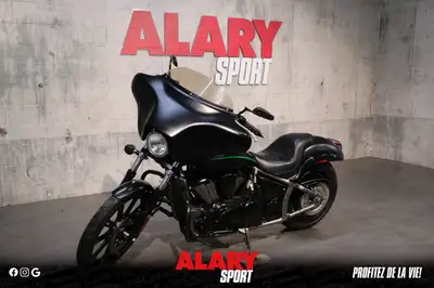 Cette MOTOCYCLETTE KAWASAKI VULCAN 900 CUSTOM 2015 est disponible DÈS MAINTENANT! Contactez-nous au...