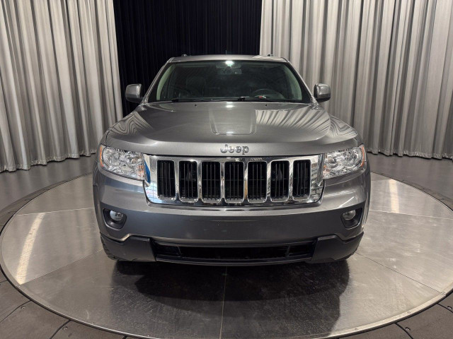2013 Jeep Grand Cherokee in Cars & Trucks in Strathcona County - Image 2