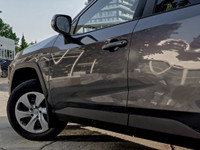 Visit our dealership to explore the recent trade-in of the 2020 TOYOTA RAV4 LE. This exceptional veh... (image 4)