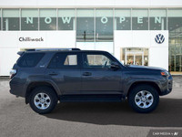 This Toyota 4Runner boasts a Regular Unleaded V-6 4.0 L/241 engine powering this Automatic transmiss... (image 5)