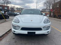 2013 Porsche Cayenne Luxury, Performance Versatility! This high-performance SUV combines powerful en... (image 1)