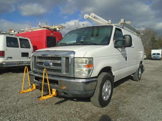 2011 Ford Econoline E-350 Super Duty Commercial in Cars & Trucks in St. Catharines
