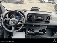 Mercedes-Benz Rive-Sud, la destination Mercedes-Benz par excellence. Bienvenue en première classe. D... (image 9)