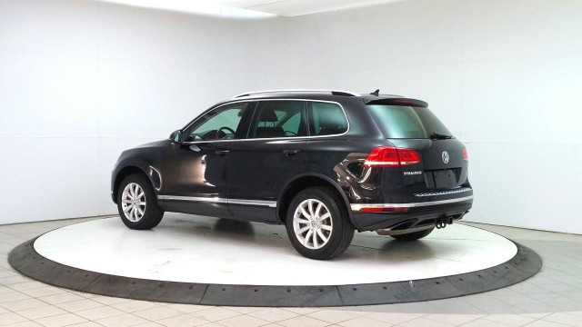 2016 Volkswagen Touareg in Cars & Trucks in Lethbridge - Image 3