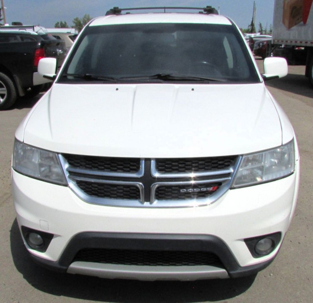 2014 Dodge Journey SXT in Cars & Trucks in Calgary - Image 2