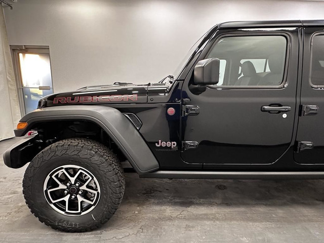 2025 Jeep Wrangler Rubicon - Leather Seats in Cars & Trucks in Lethbridge - Image 2