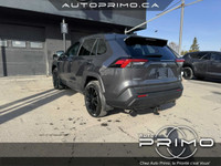 2020 Toyota RAV4 XLE Premium AWD Automatique avec Sièges en Cuir Toit Ouvrant Navigation Carplay Cam... (image 6)