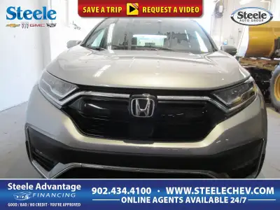 Turn heads with bold sophistication in our 2022 Honda CR-V Touring AWD that adds a little extra luxu...