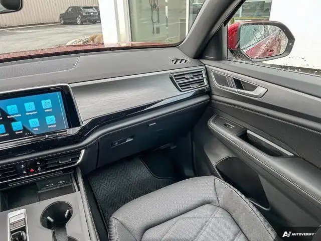 2024 Volkswagen Atlas Cross Sport COMFORTLINE | BLACK WHEEL PKG in Cars & Trucks in Chilliwack - Image 13
