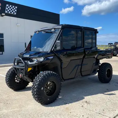 APPLY NOW: https://www.ridecollective.ca/get-pre-approved 2023 Can-Am Defender Lone Star is a 976cc,...