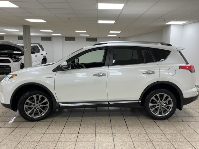 2017 Toyota RAV4 LIMITED in Cars & Trucks in Calgary - Image 3
