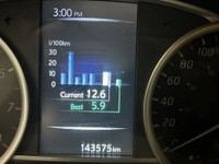 Welcome Ontario customers! All our vehicles are Ontario safety check/e-tested. We offer financing ad... (image 1)