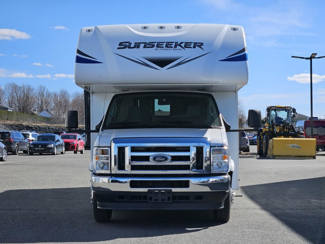 Ford E-450 Sunseeker 2550DS LE 2021 à vendre in Cars & Trucks in Victoriaville - Image 2