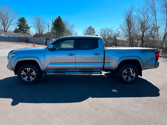 2018 Toyota Tacoma SR5 6ft Bed! Heated Seats! Backup Cam! in Cars & Trucks in Moncton - Image 4