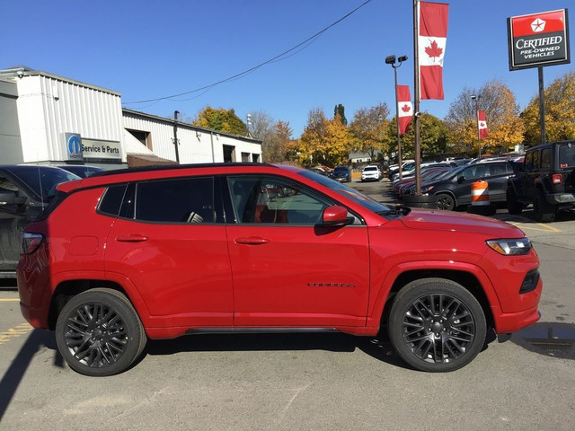  2022 Jeep Compass LIMITED \"RED EDITION\" 4X4|LEATHER in Cars & Trucks in Oakville / Halton Region - Image 4