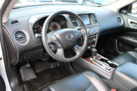 CLEAN VEHICLE NO ACCIDENT CLEAN CARFAX SAFETY CERTIFICATION INCLUDED MUST SEE LOCAL ONTARIO VECHILE... (image 8)