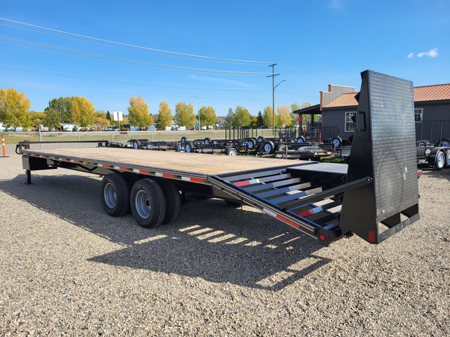30'(25'+5') 20,000LB TANDEM DUALLY HD DECKOVER W/MONSTER RAMPS in Cargo & Utility Trailers in Fort St. John - Image 3