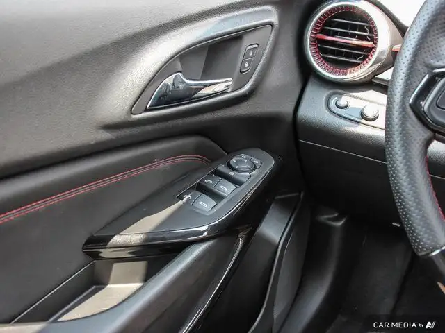 2024 Chevrolet Trax 2RS | Sunroof Pkg | Blind Spot | Low Kms in Cars & Trucks in Hamilton - Image 21